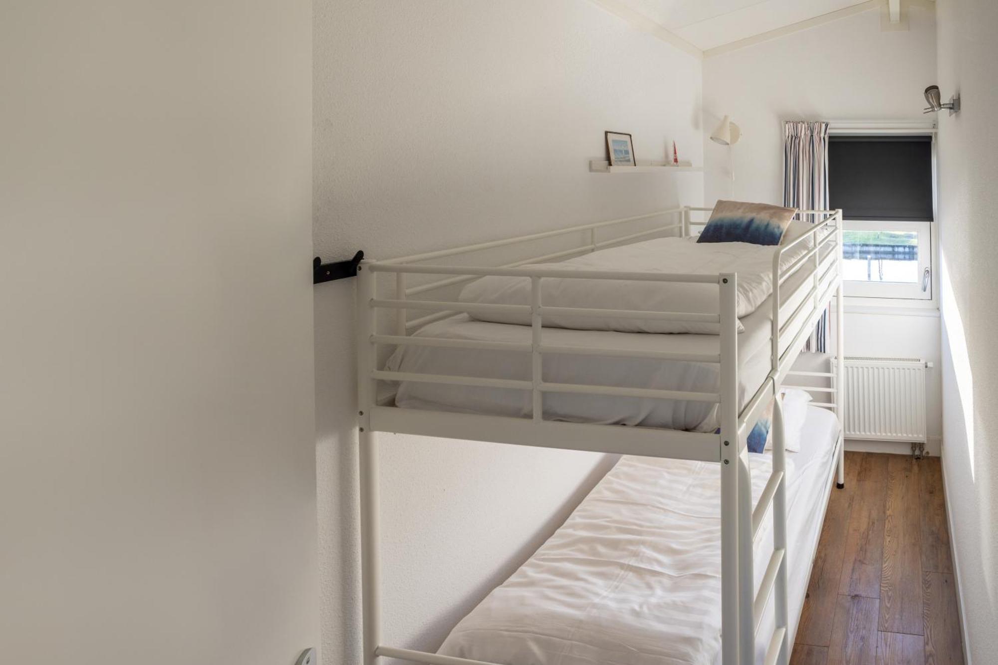 Waterpark Oan 'E Poel Bij Sneekermeer Terherne Habitación foto